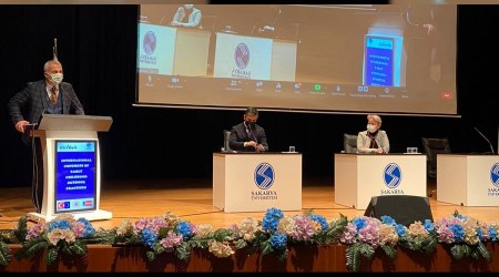 BABAO�LU ULUSLARARASI KONGREDE KONU�TU