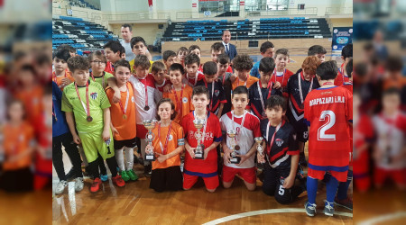 Futsalda K���klerden B�y�k Sevin�