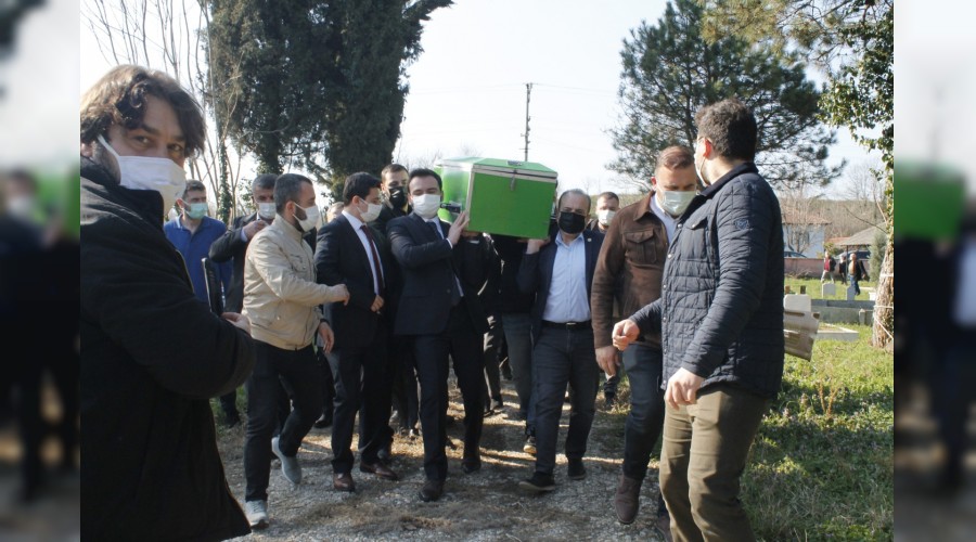 Koronovirs'ten hayatn kaybeden Ahmet zbudak'a son grev